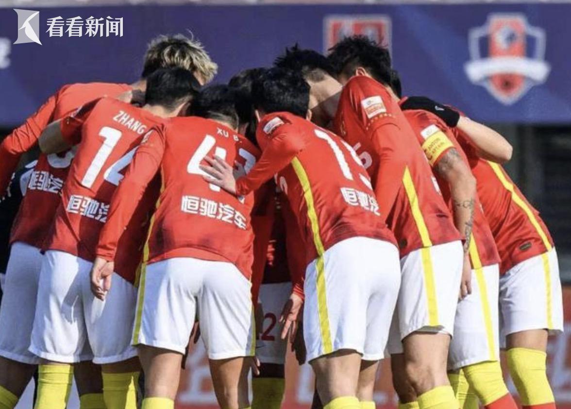 联赛收官战，夺冠球队崭露头角的简单介绍