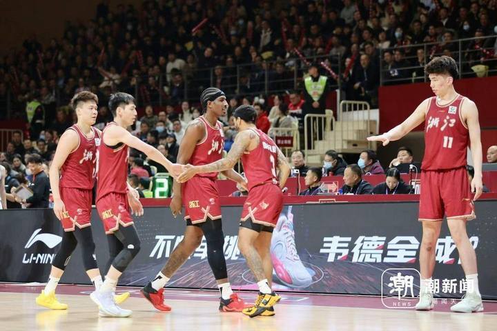 关于浙江稠州队再战江苏男篮，实力相当胜负难测的信息