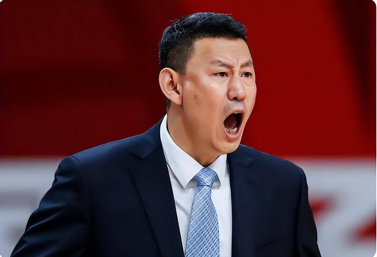 包含江苏男篮备战对抗浙江队，全队精气神十足的词条