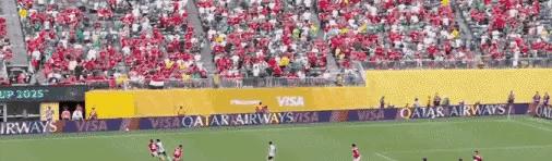 世俱杯-梅西任意球破门迈阿密国际2-1逆转波尔图首胜