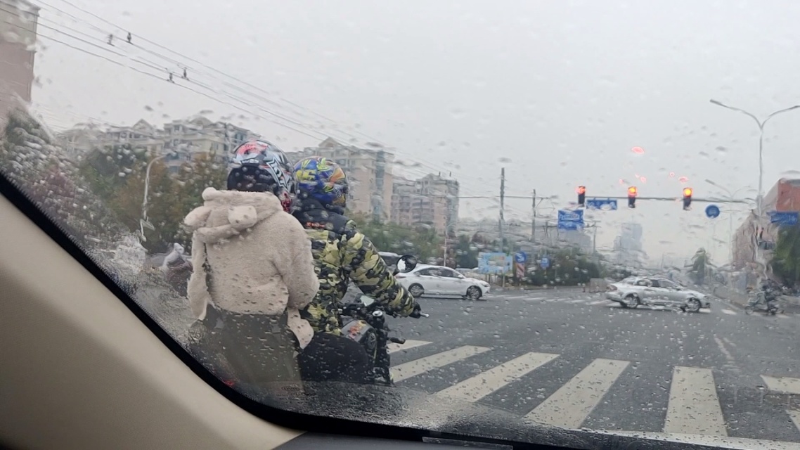 关于风雨无阻，球队前行路上崎岖的信息